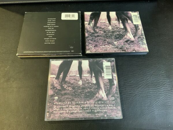 PEARL JAM - VS. (2 Copies) & Binaural.  LOT OF (3) CDS Rare Early Case VG - Image 2