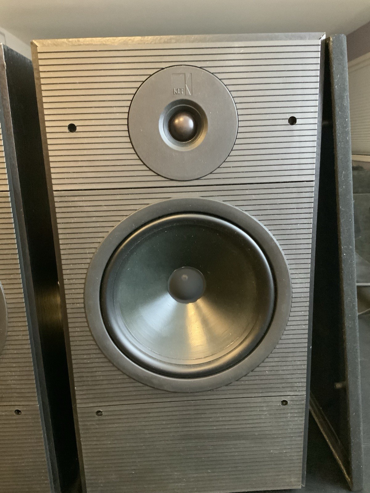 Audiophile Brand KEF Speakers K 140 / K140 / SP 3133 8 OHM, Banana Jack VIDEO - Image 4