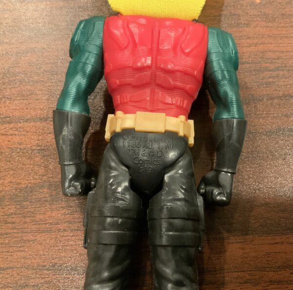 DC Multiverse Red Robin 6" Action Figure with Long Yellow Cape Loose - Image 4