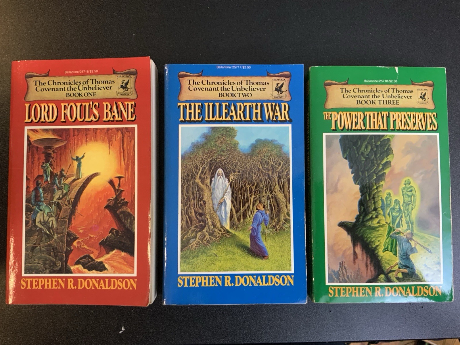Chronicles of Thomas Covenant the Unbeliever 3 Volume Box Set Stephen Donaldson - Image 12