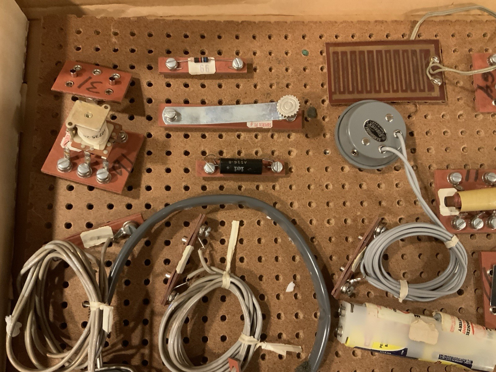 Vintage Superex Electronics Laboratory 35 Exciting Electronic Projects! RARE SEE - Image 12
