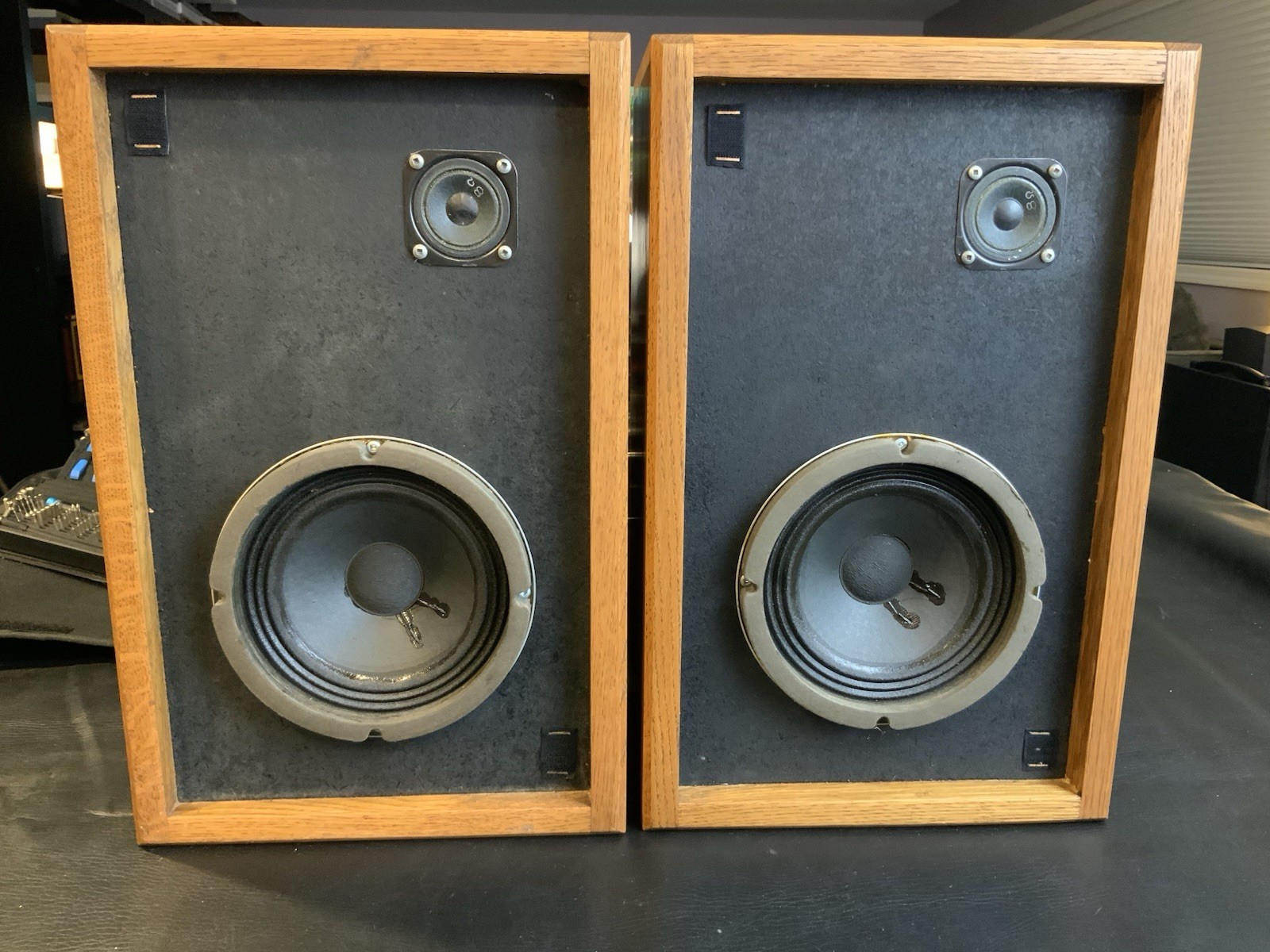 Sonrise Bookshelf Speakers Extremely RARE Cool Red Grills Great Sound - Image 7