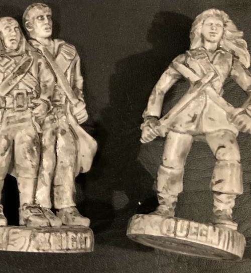 Disney Pirates of the Caribbean Gray Queen Elizabeth Swan Chess Piece 2006 - Image 2