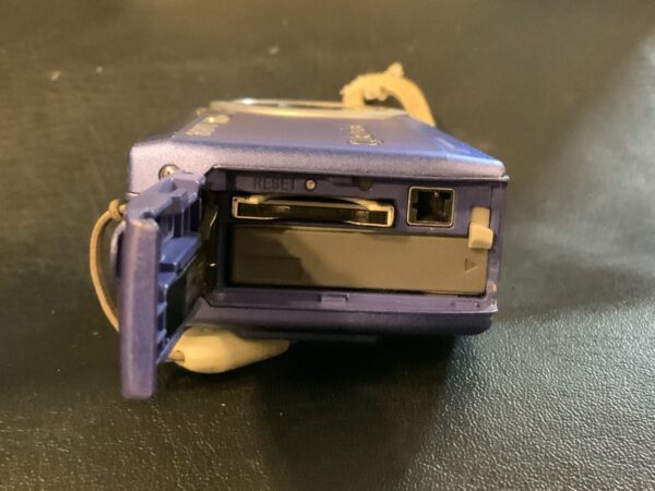 Sony Cyber-Shot DSC-P100 5.1MP Digital Camera RARE BLUE Tested See Pics - Image 14