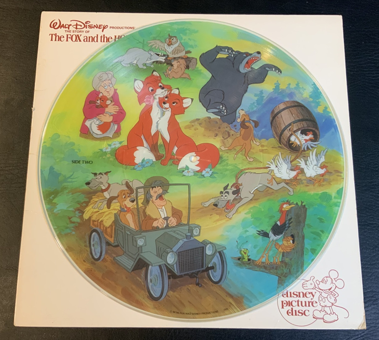 2 Vintage Walt Disney Picture Disc Pinocchio & The Fox and the Hound Vinyl NICE - Image 4