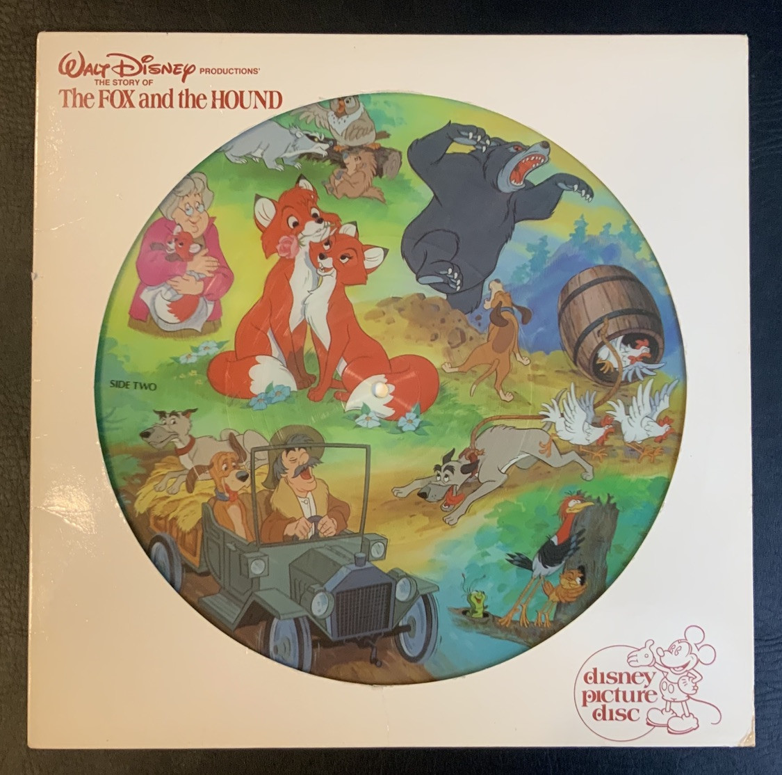 2 Vintage Walt Disney Picture Disc Pinocchio & The Fox and the Hound Vinyl NICE - Image 8