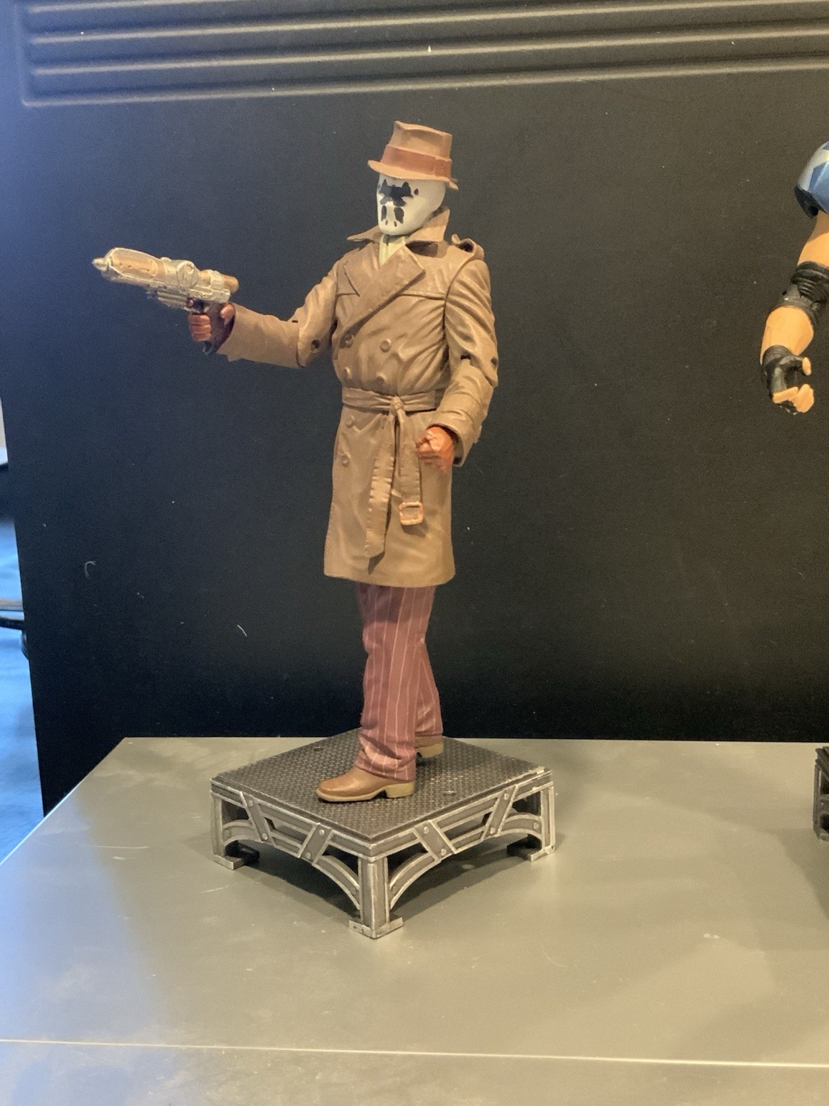 WATCHMEN DC Direct Loose 2 Figure Lot | Comedian & Rorschach See Pics - Image 3